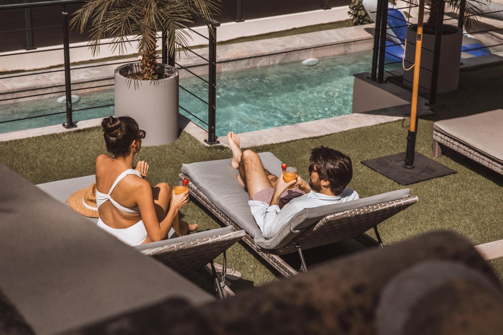 Piscine-Jacuzzi-Videoprojecteur-Clim La Perle Rare Villa Mougins Buitenkant foto